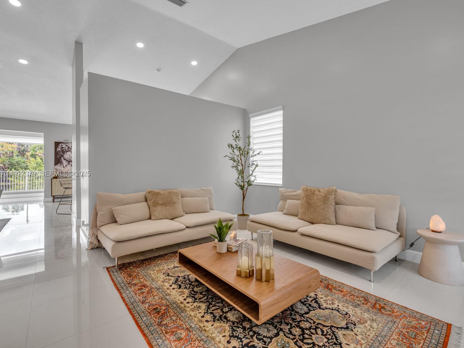 North Lakes - Residential Lease