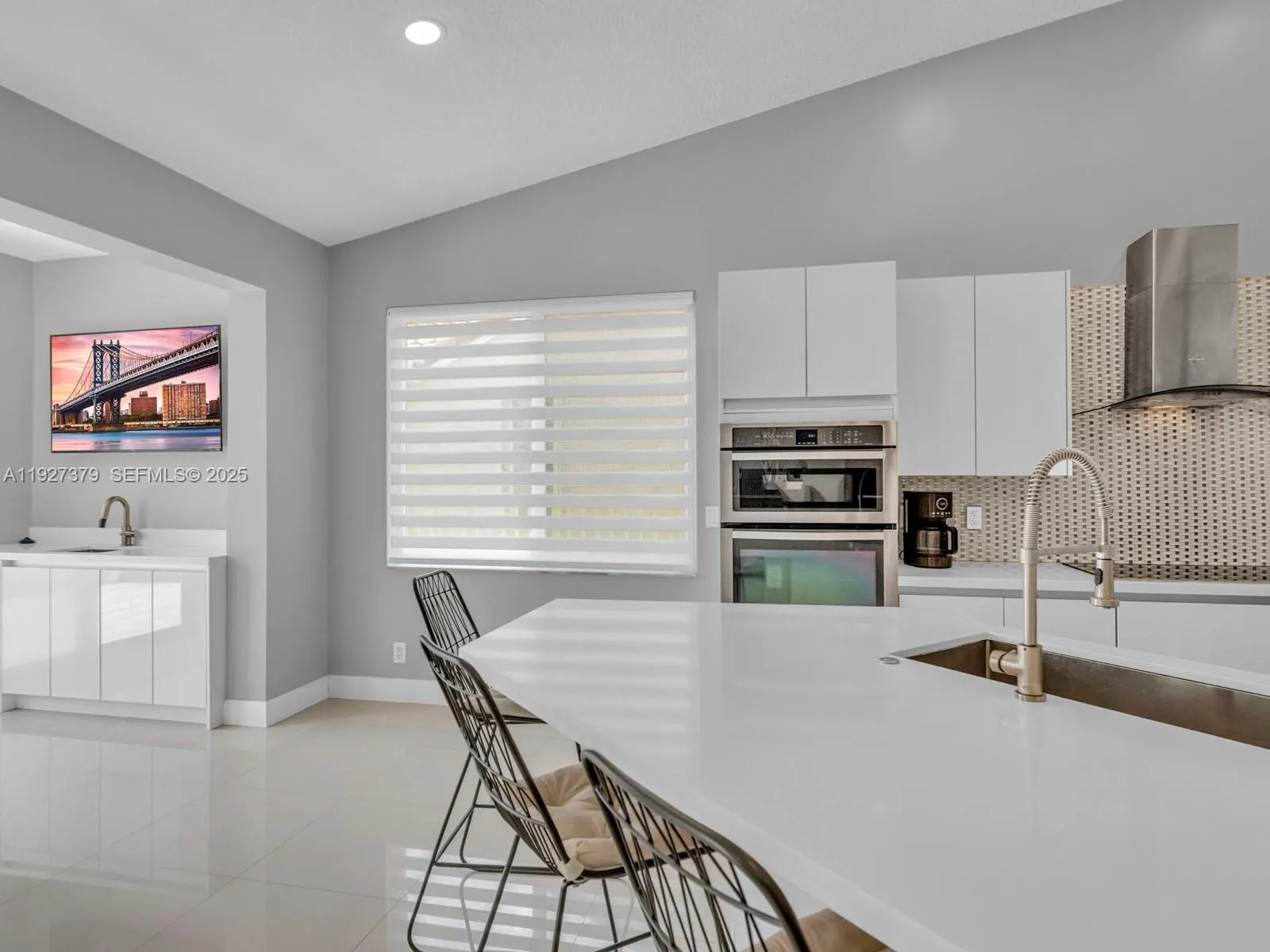 Weston, Florida 33326, United States, 3 Bedrooms Bedrooms, ,2 BathroomsBathrooms,Residential,Active,252631