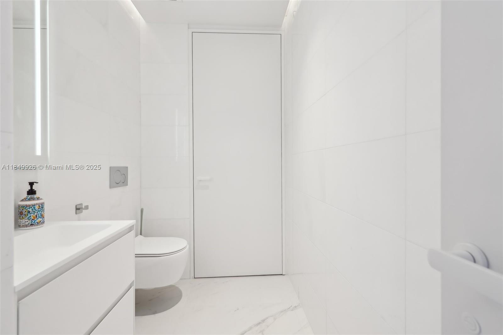 2000 OCEAN CONDO - Residential Lease