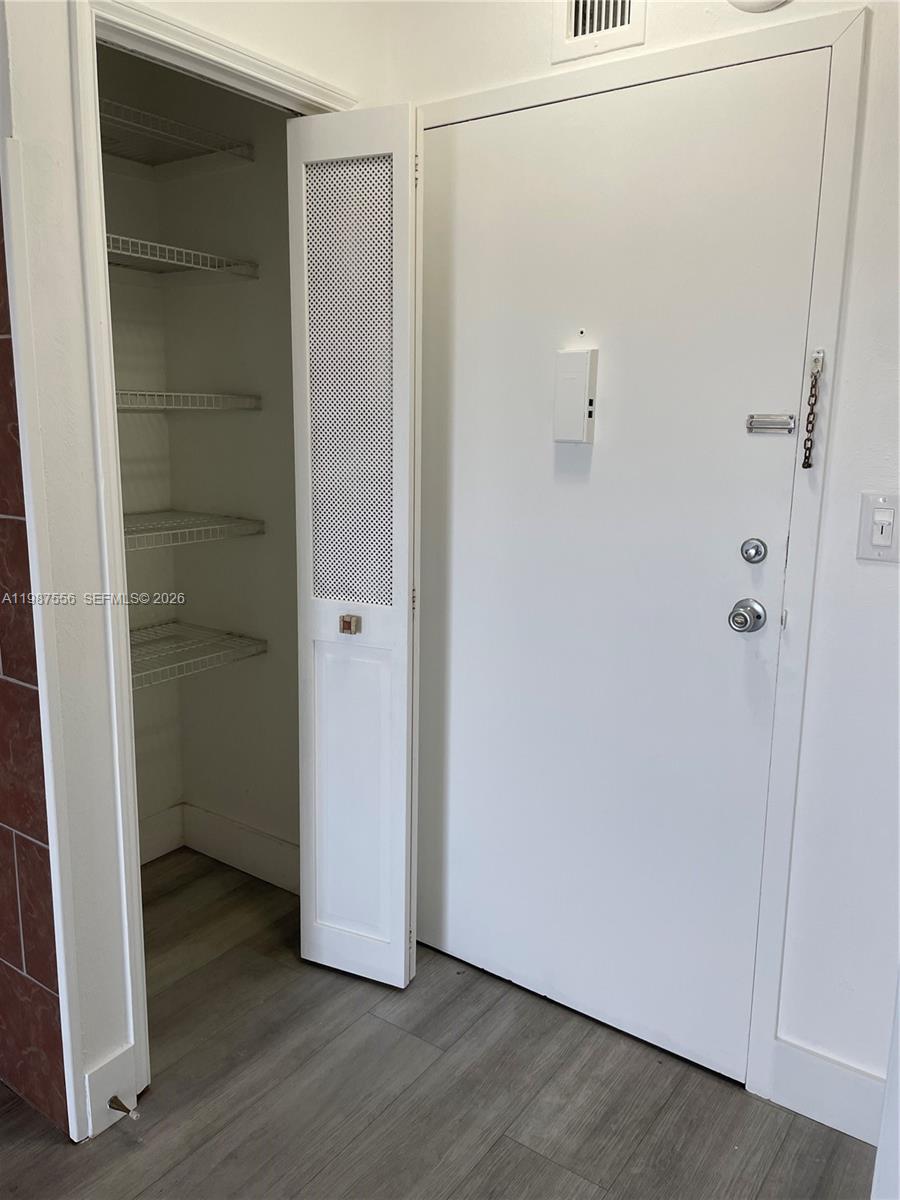 VICTORIA PARK TOWER CONDO - Residential