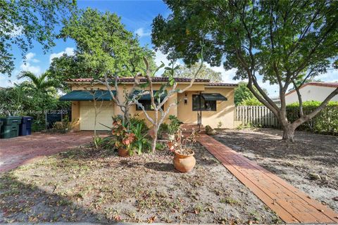 6377 SW 13th St West Miami FL 33144