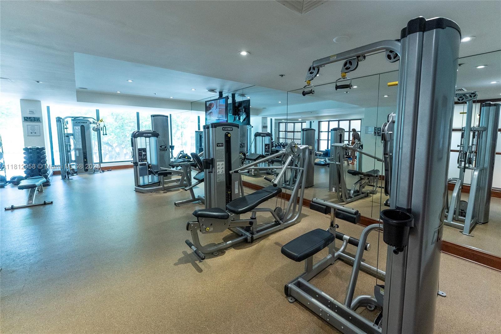 KENILWORTH CONDO - Residential