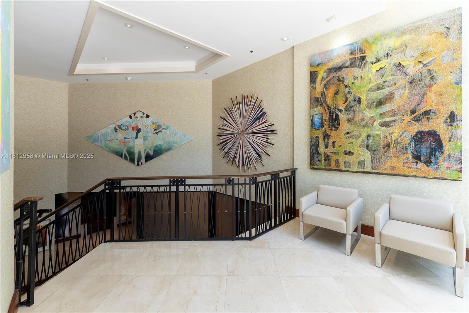 KENILWORTH CONDO - Residential