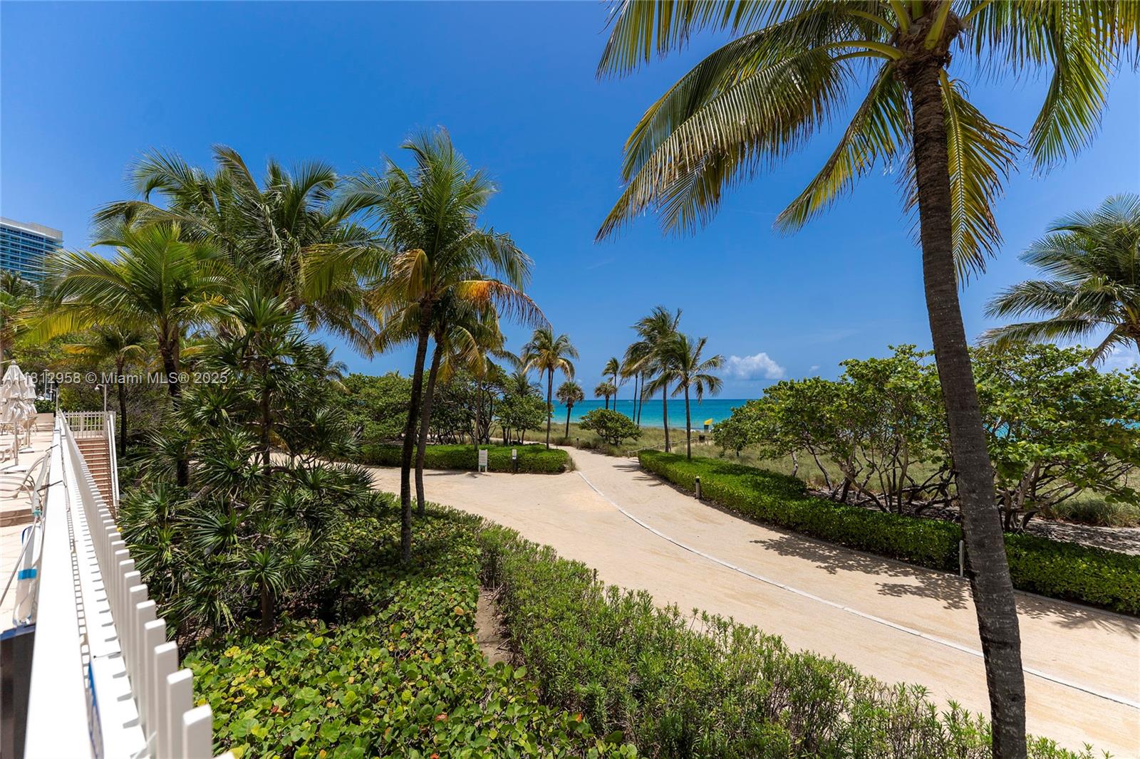 KENILWORTH CONDO - Residential