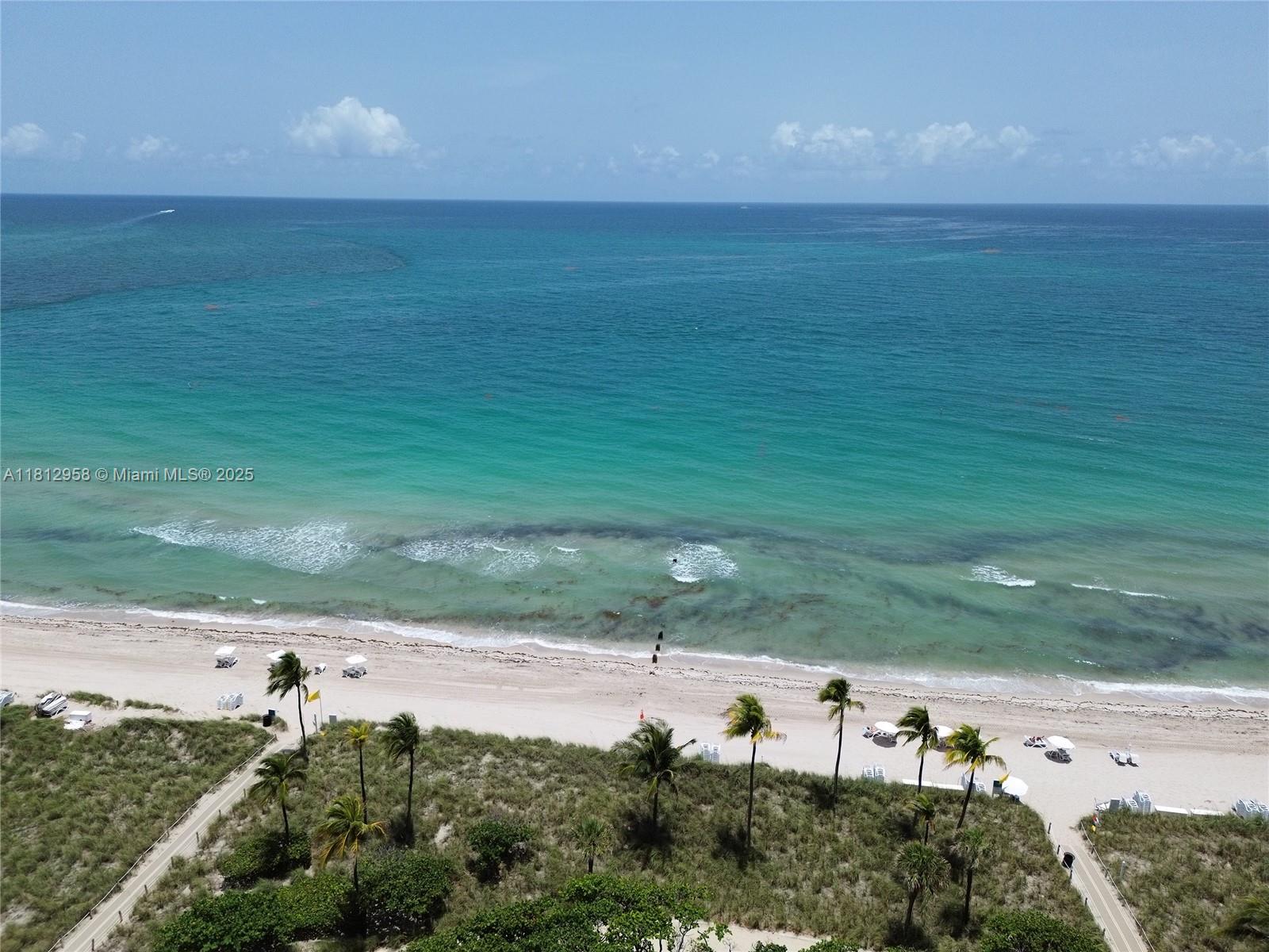 KENILWORTH CONDO - Residential