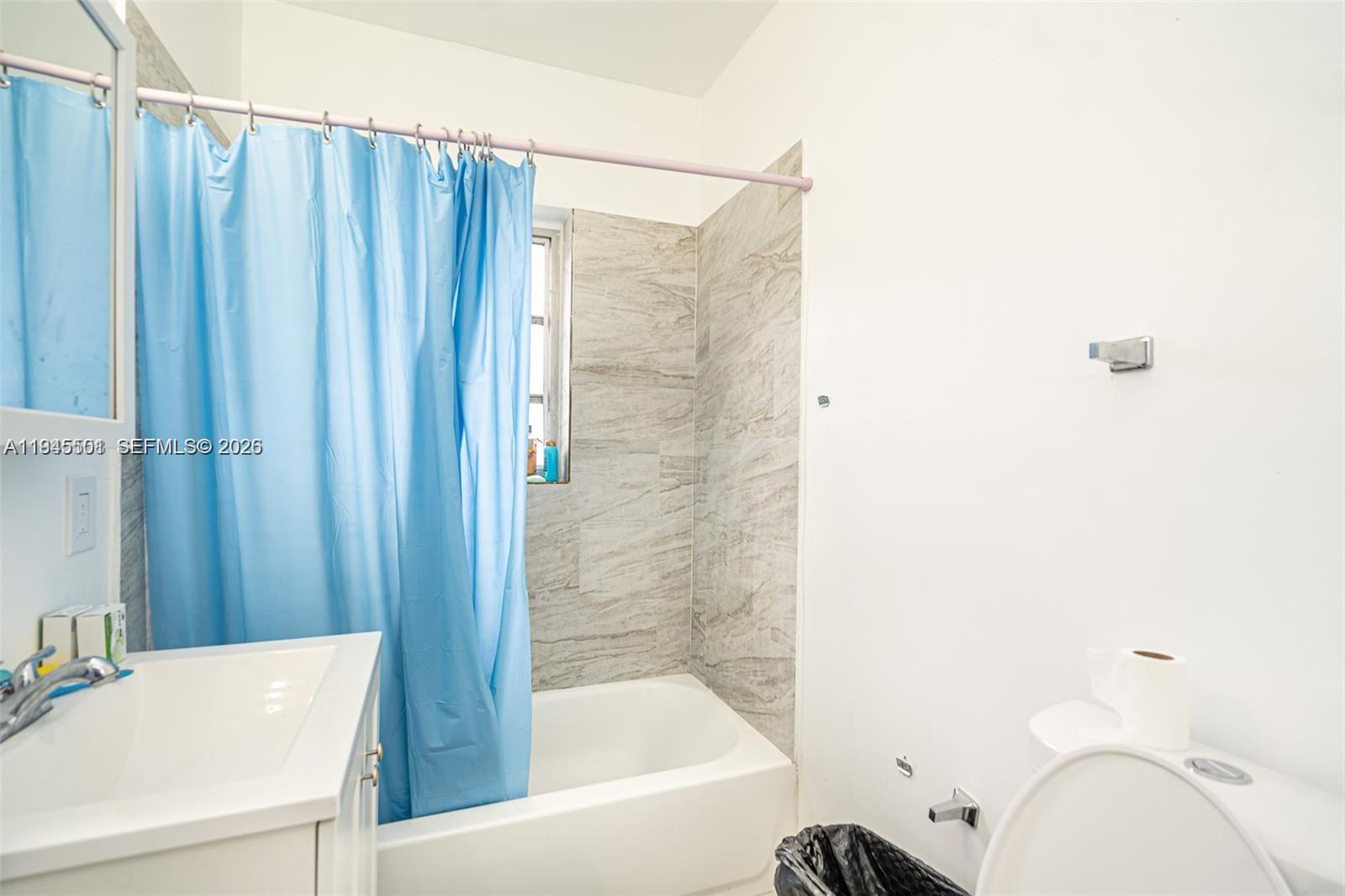 DEL RIO PARK - Residential Income