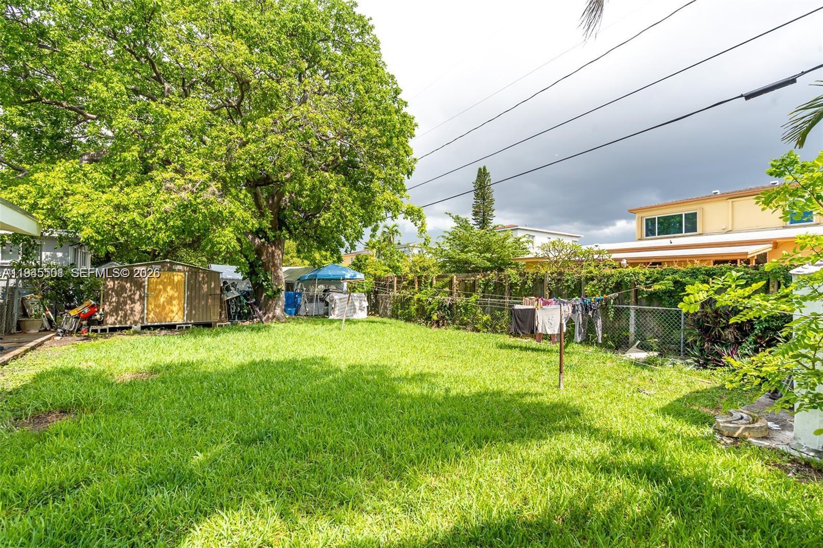 DEL RIO PARK - Residential Income