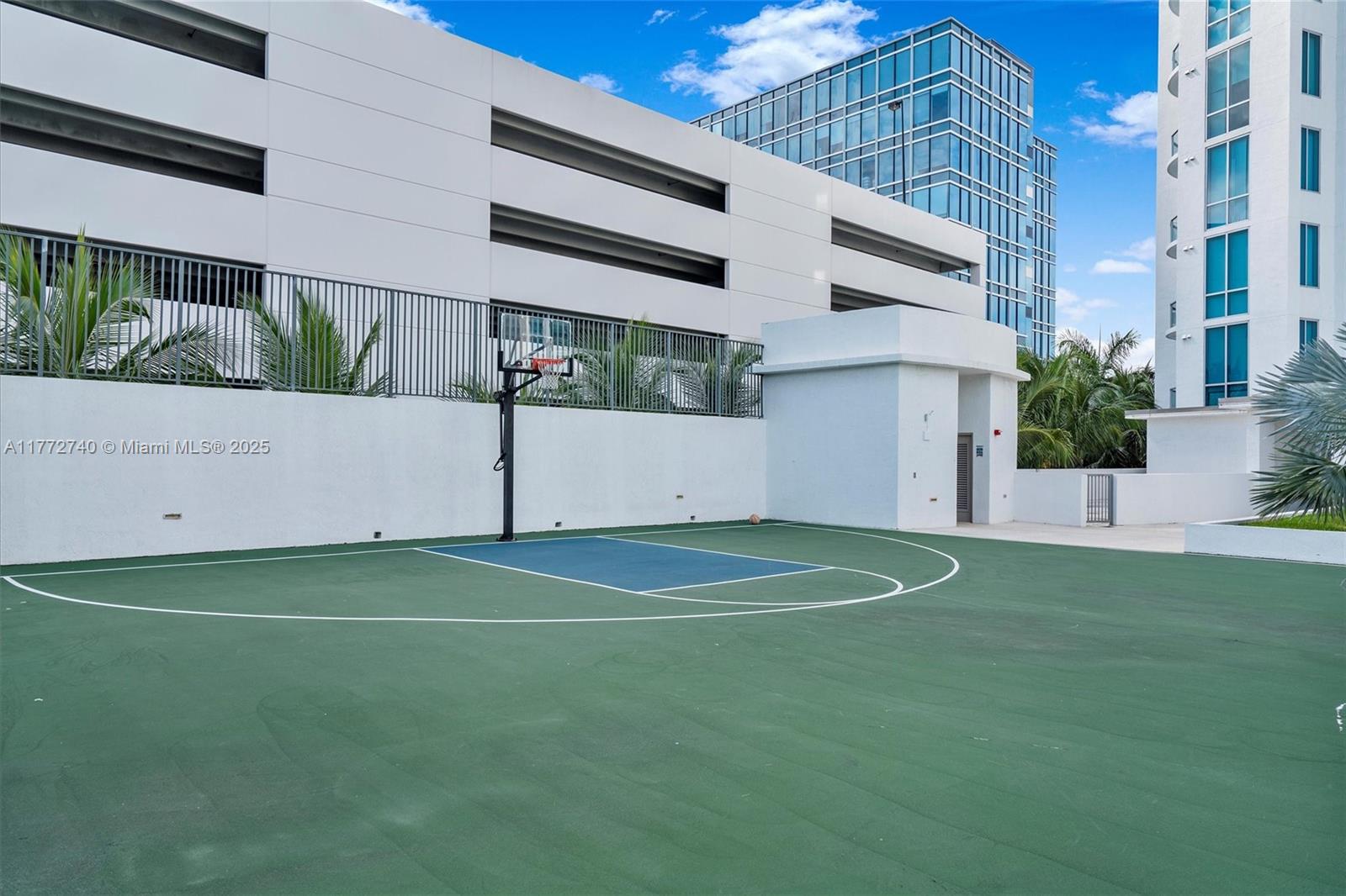 UPTOWN MARINA LOFTS CONDO - Residential Lease