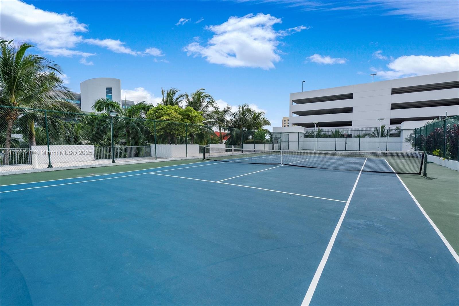 UPTOWN MARINA LOFTS CONDO - Residential Lease