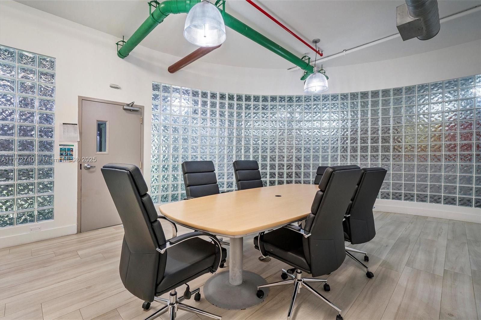 UPTOWN MARINA LOFTS CONDO - Residential Lease