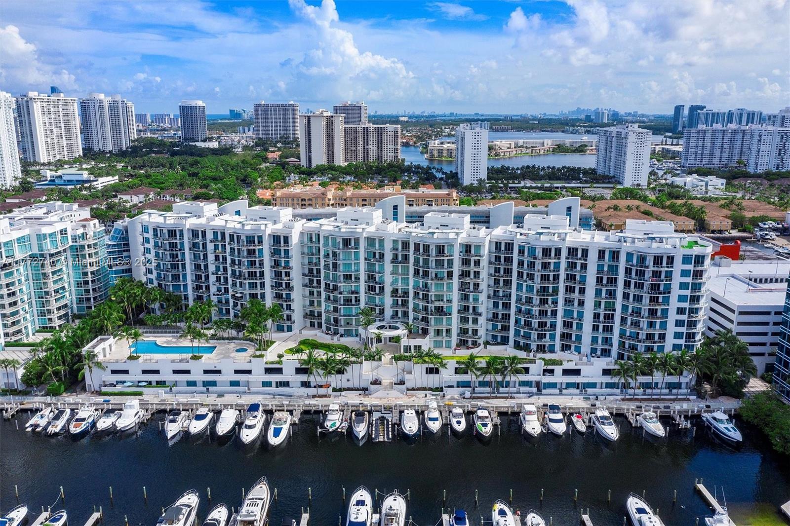 UPTOWN MARINA LOFTS CONDO - Residential Lease