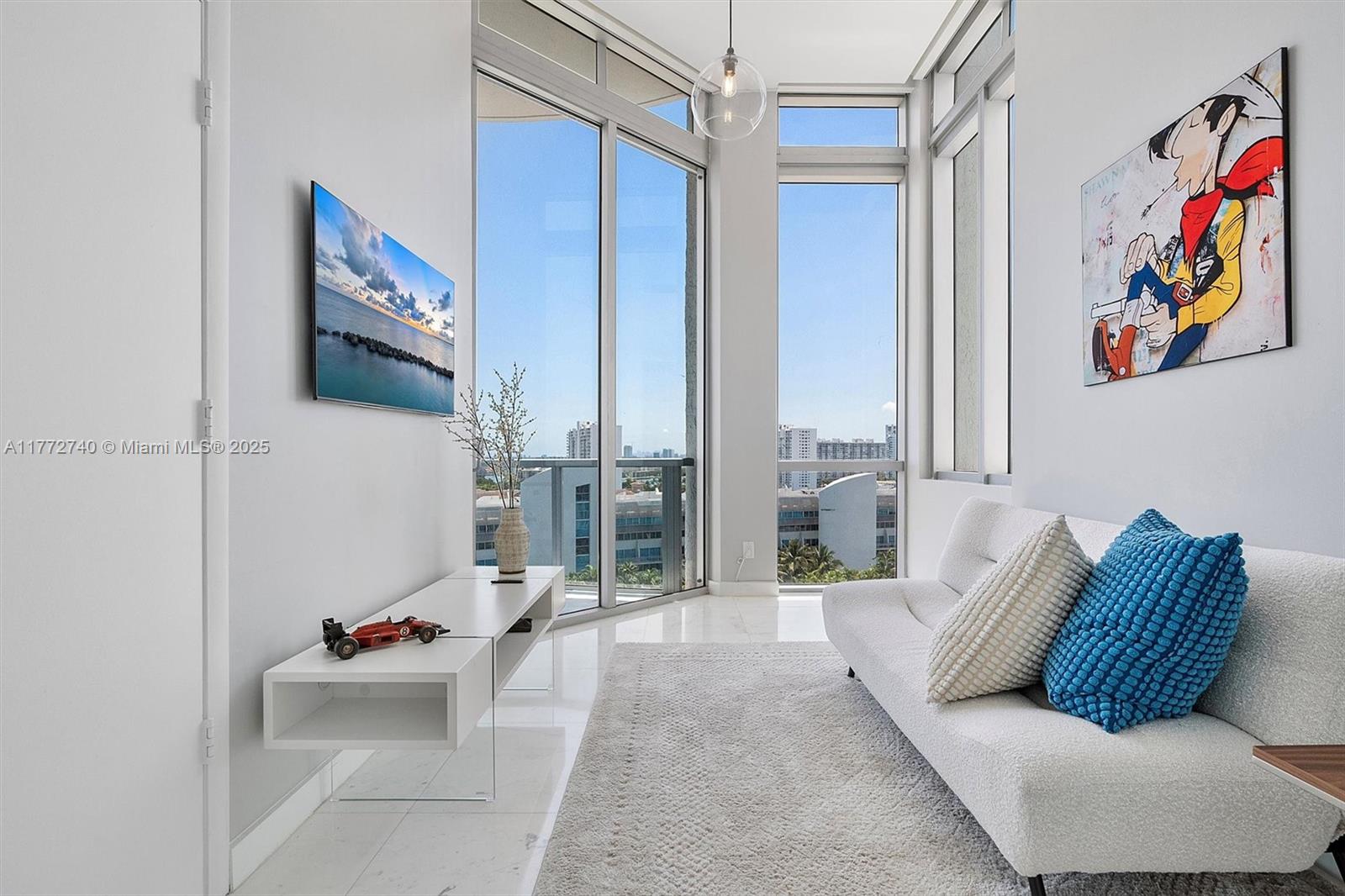 UPTOWN MARINA LOFTS CONDO - Residential Lease