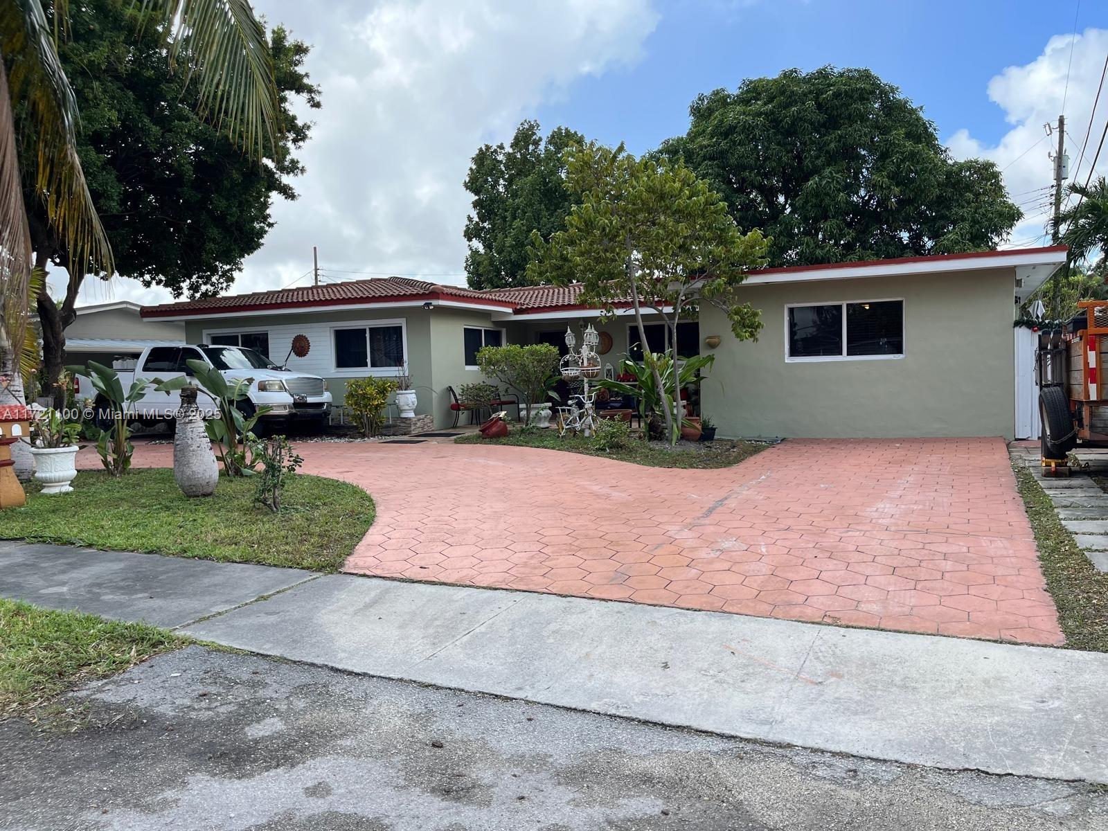 Property for Sale at 6760 W 6th Ct, Hialeah, Miami-Dade County, Florida - Bedrooms: 4 
Bathrooms: 2  - $650,000