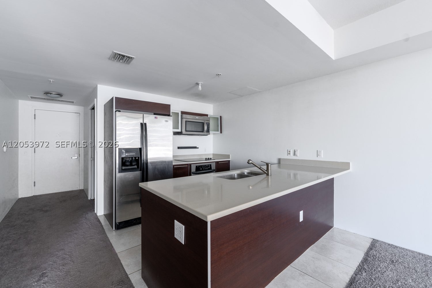 1900 N Bayshore Dr 3809