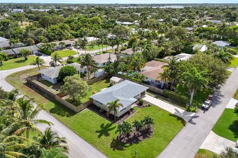 110 E Windsor Rd E Jupiter FL 33469