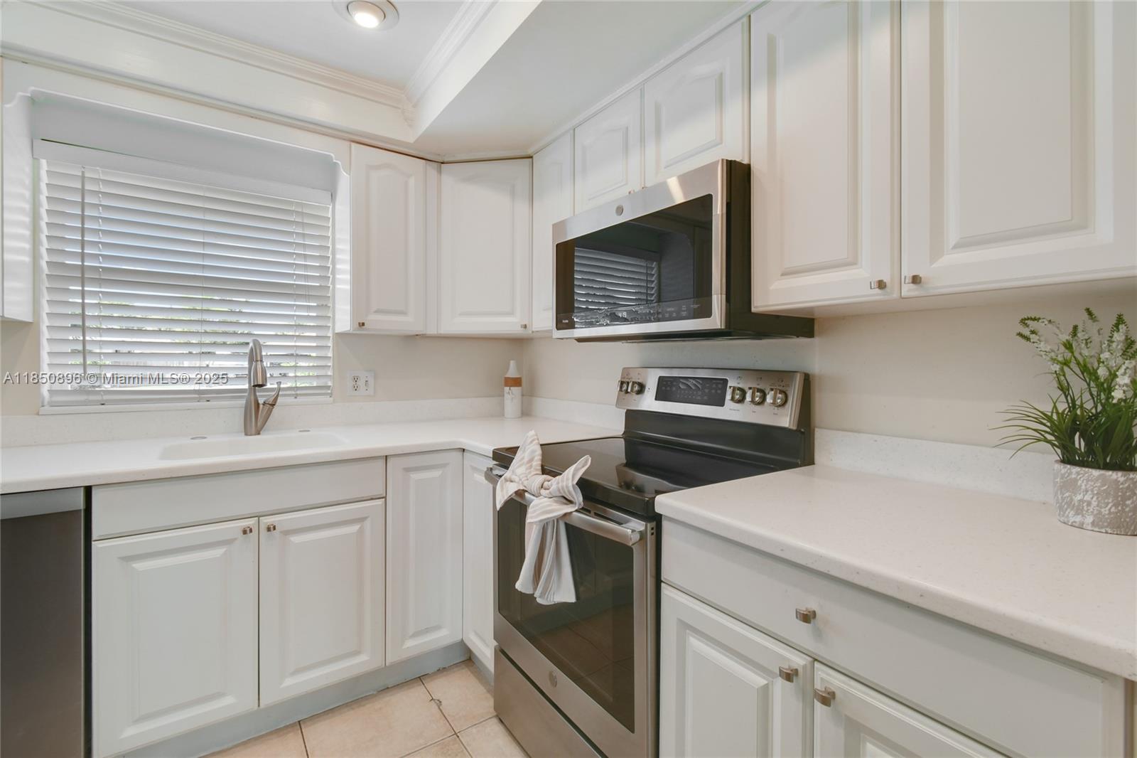 RIVERSIDE DRIVE PARK SEC - Residential