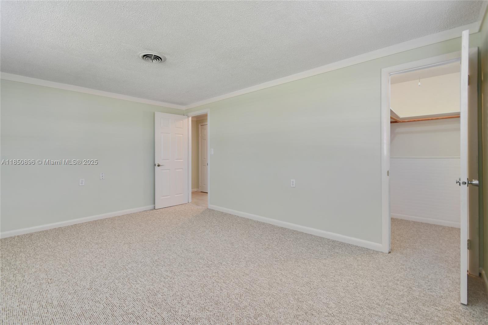 RIVERSIDE DRIVE PARK SEC - Residential