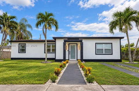 Photo of 1550 NE 9th Ct, Homestead, FL 33033 (MLS # A12105660)