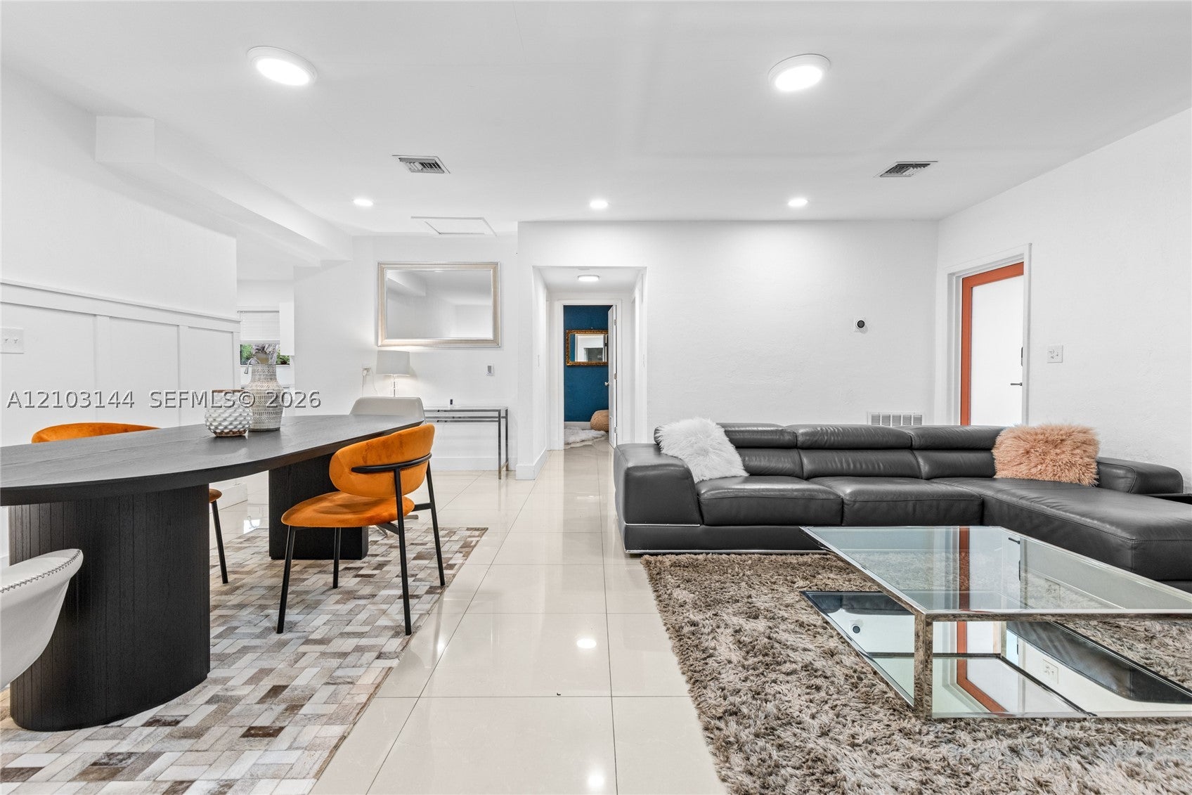 1195 NE 147th St .