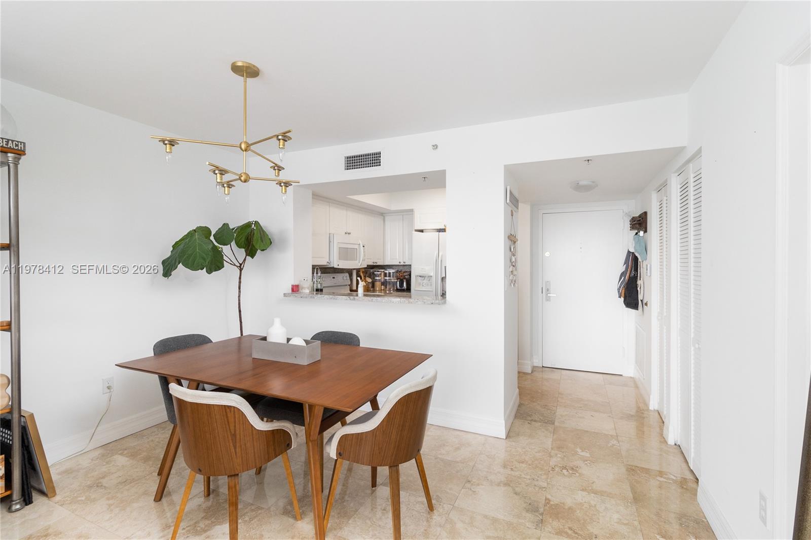 1800 Sunset Harbour Dr 809