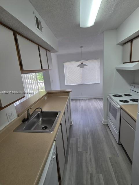 SUN VISTA GARDENS CONDO - Residential Lease