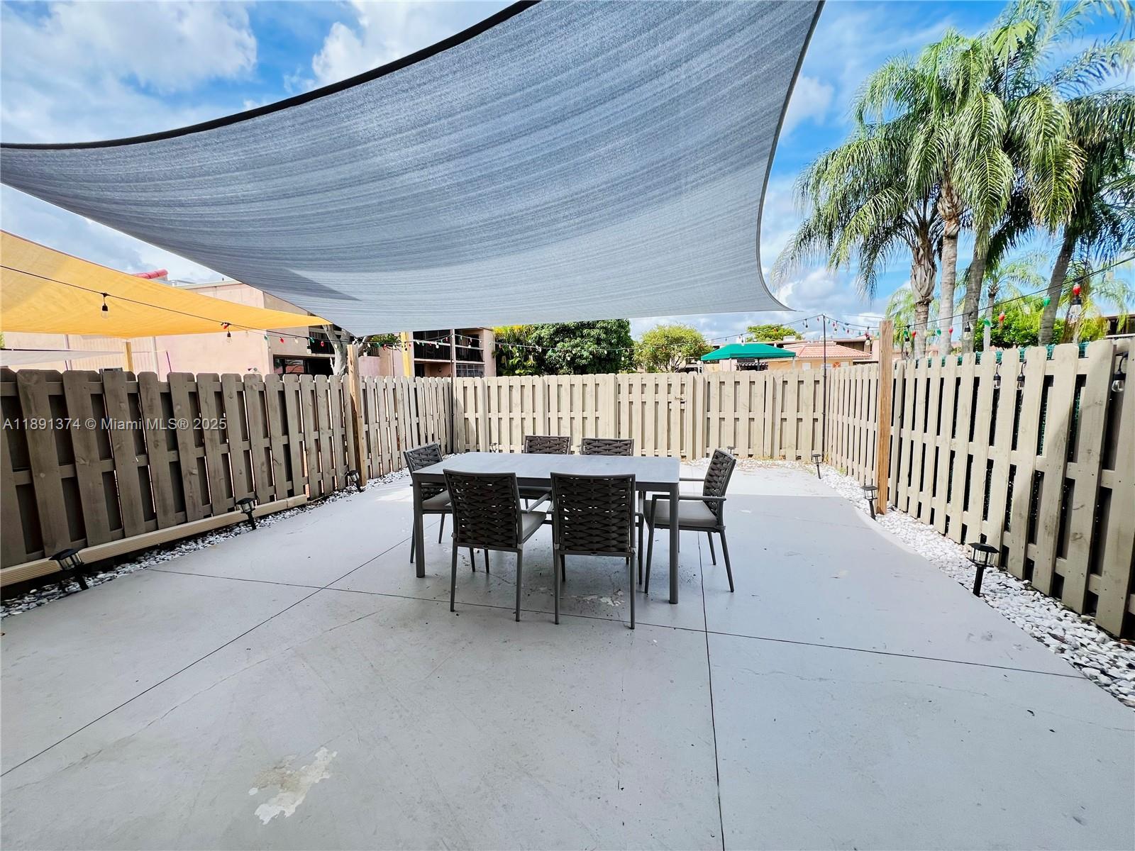 TOWNHOUSES OF THE CALIF C - Residential