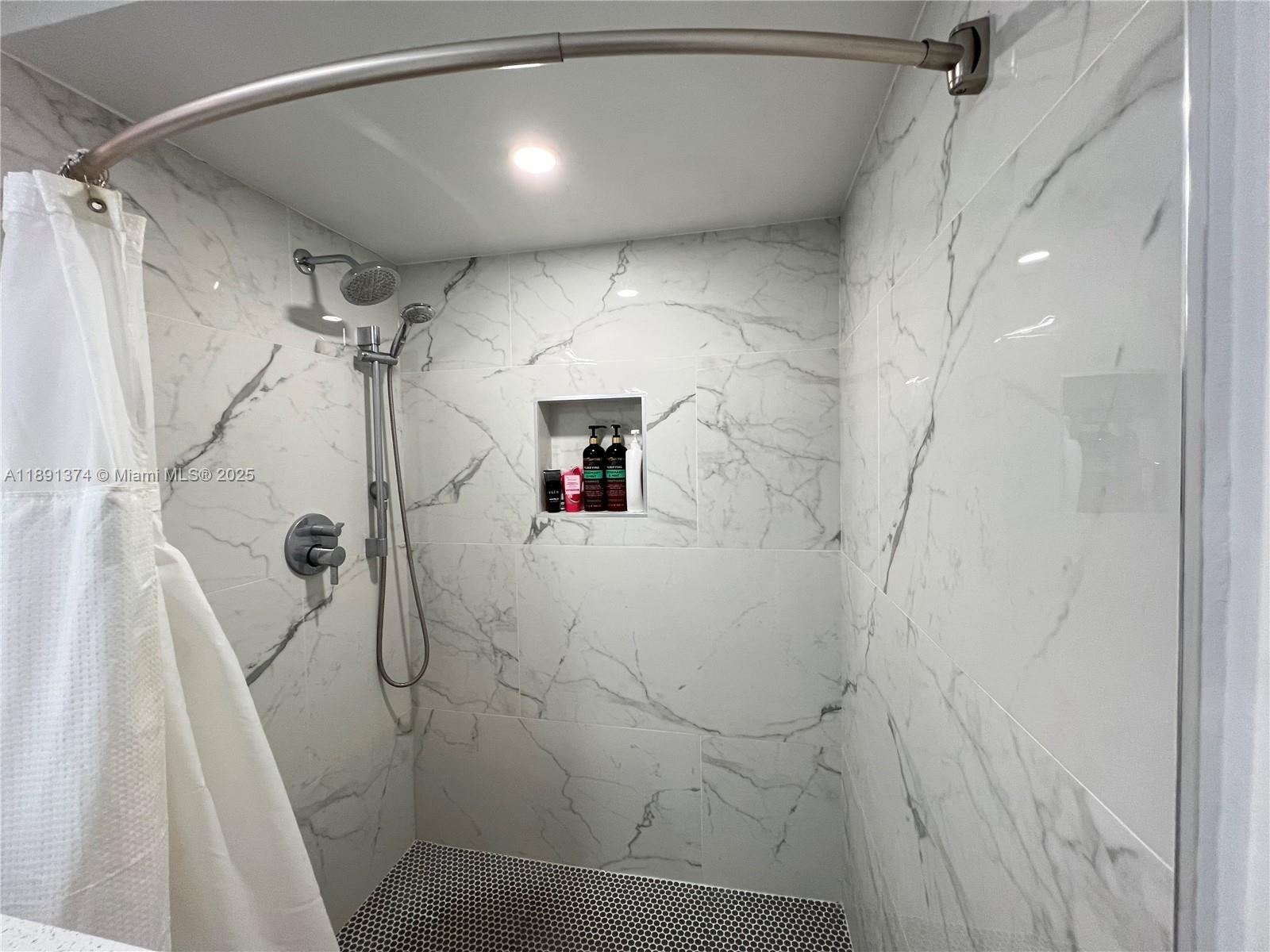 TOWNHOUSES OF THE CALIF C - Residential