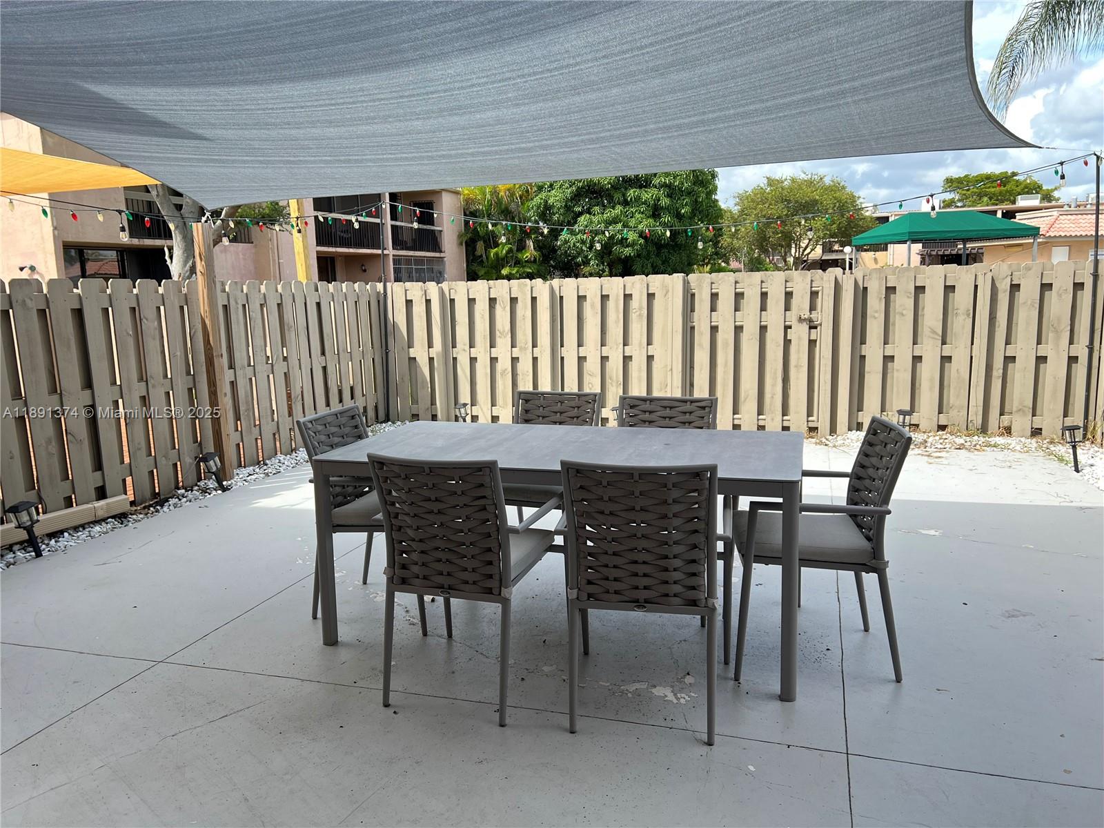 TOWNHOUSES OF THE CALIF C - Residential