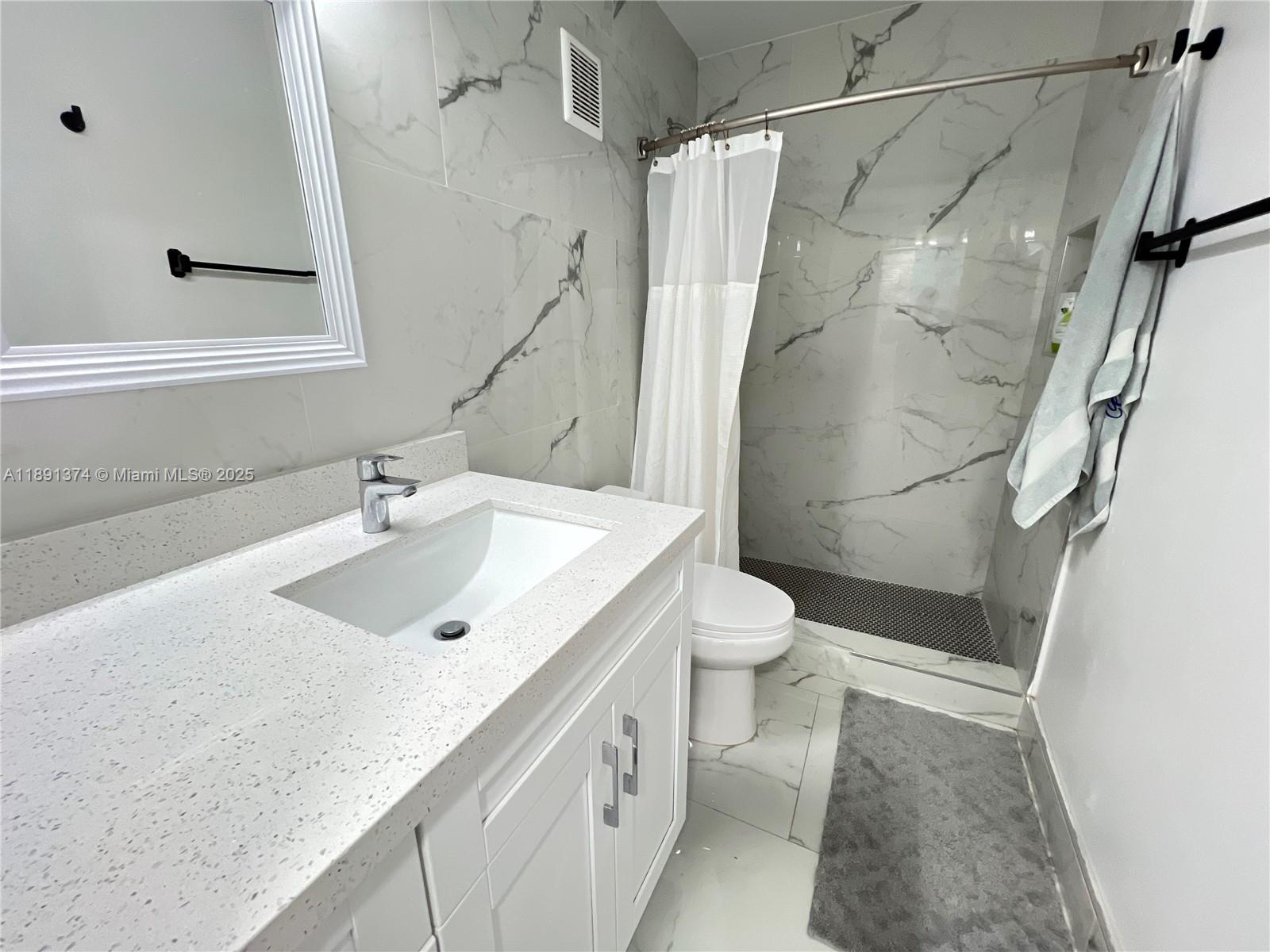 TOWNHOUSES OF THE CALIF C - Residential