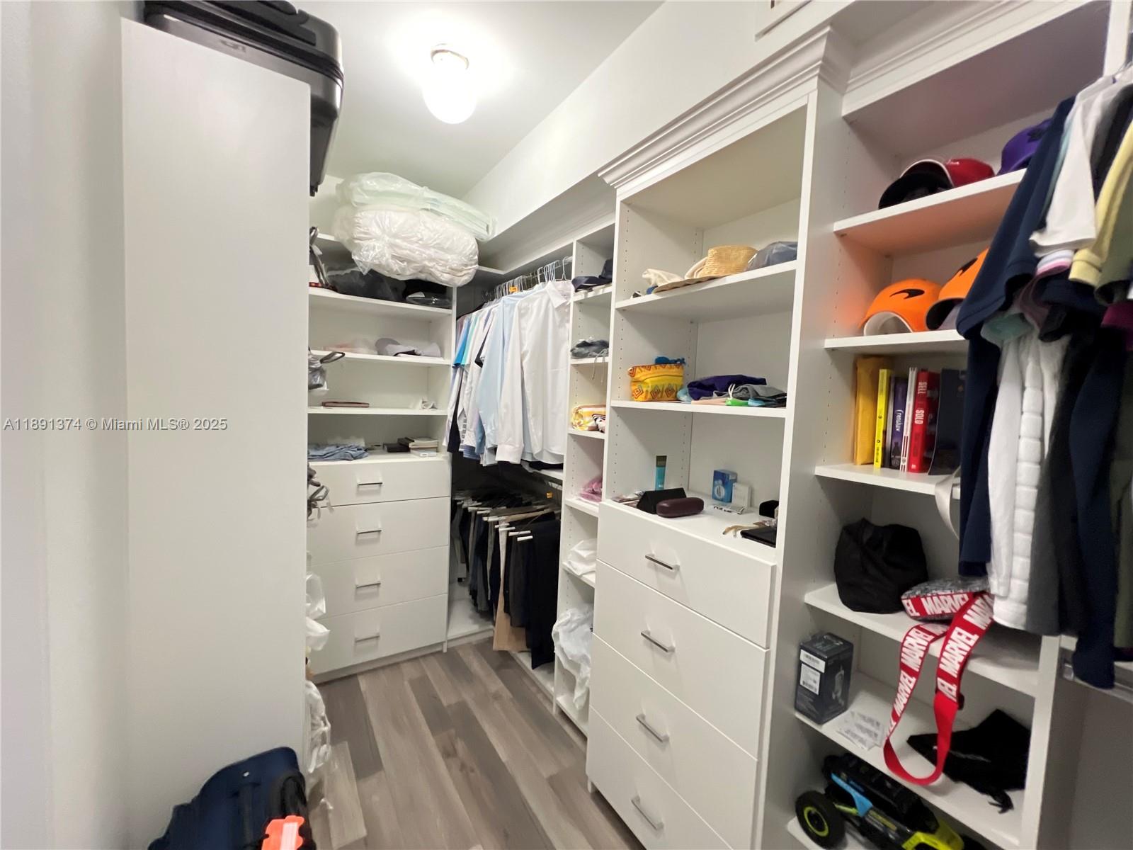 TOWNHOUSES OF THE CALIF C - Residential