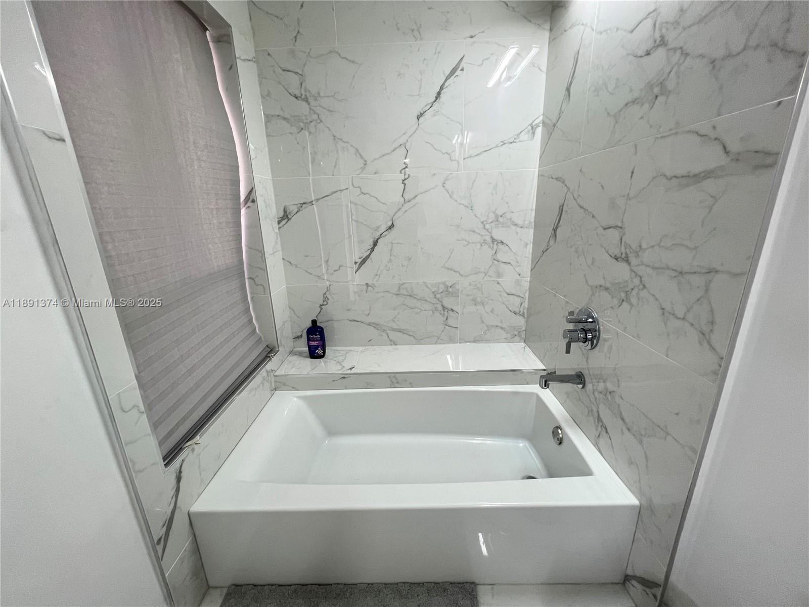 TOWNHOUSES OF THE CALIF C - Residential