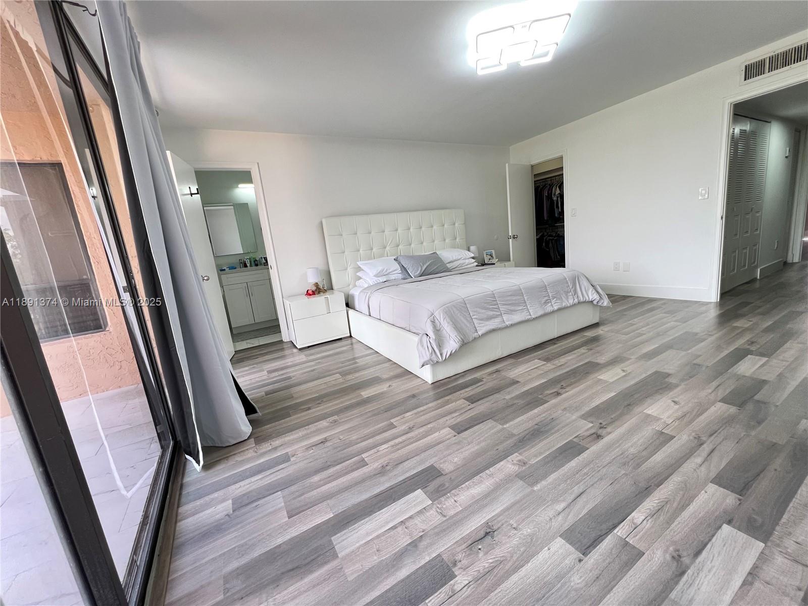 TOWNHOUSES OF THE CALIF C - Residential