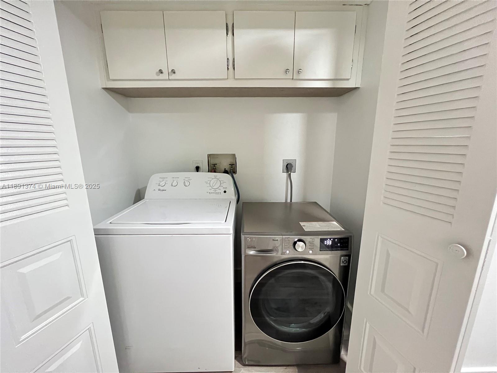 TOWNHOUSES OF THE CALIF C - Residential