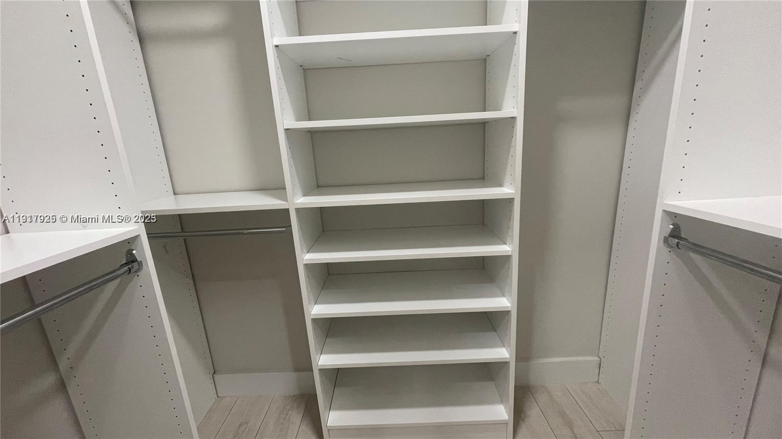 GOLF VIEW HGTS - Residential Lease