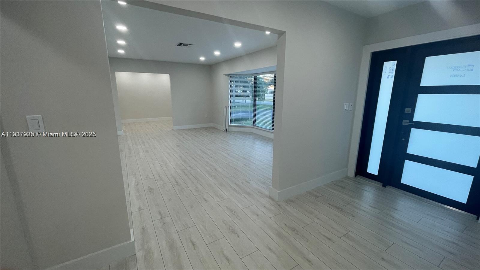 GOLF VIEW HGTS - Residential Lease