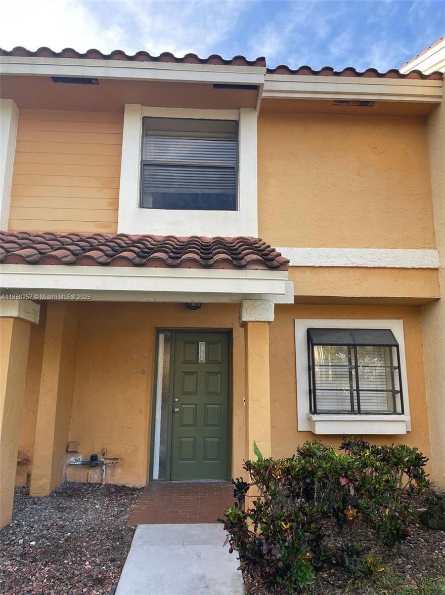 READY TO SHOW STARTING OCTOBER 18TH 2025.Don't miss out on this stunning 2 bedroom, 3 bathroom townhouse in Coconut Creek! Amazing views from both living room and master bedroom. This immaculate property features a dishwasher, washer/dryer, central air, and laminate/tile flooring. Enjoy amenities such as a fitness center, swimming pools, and high-speed internet. Few minutes away from Turnpike, Festival Market, Promenade mall, Butterfly Park and many more... Pets are welcome, and internet and cable are included.