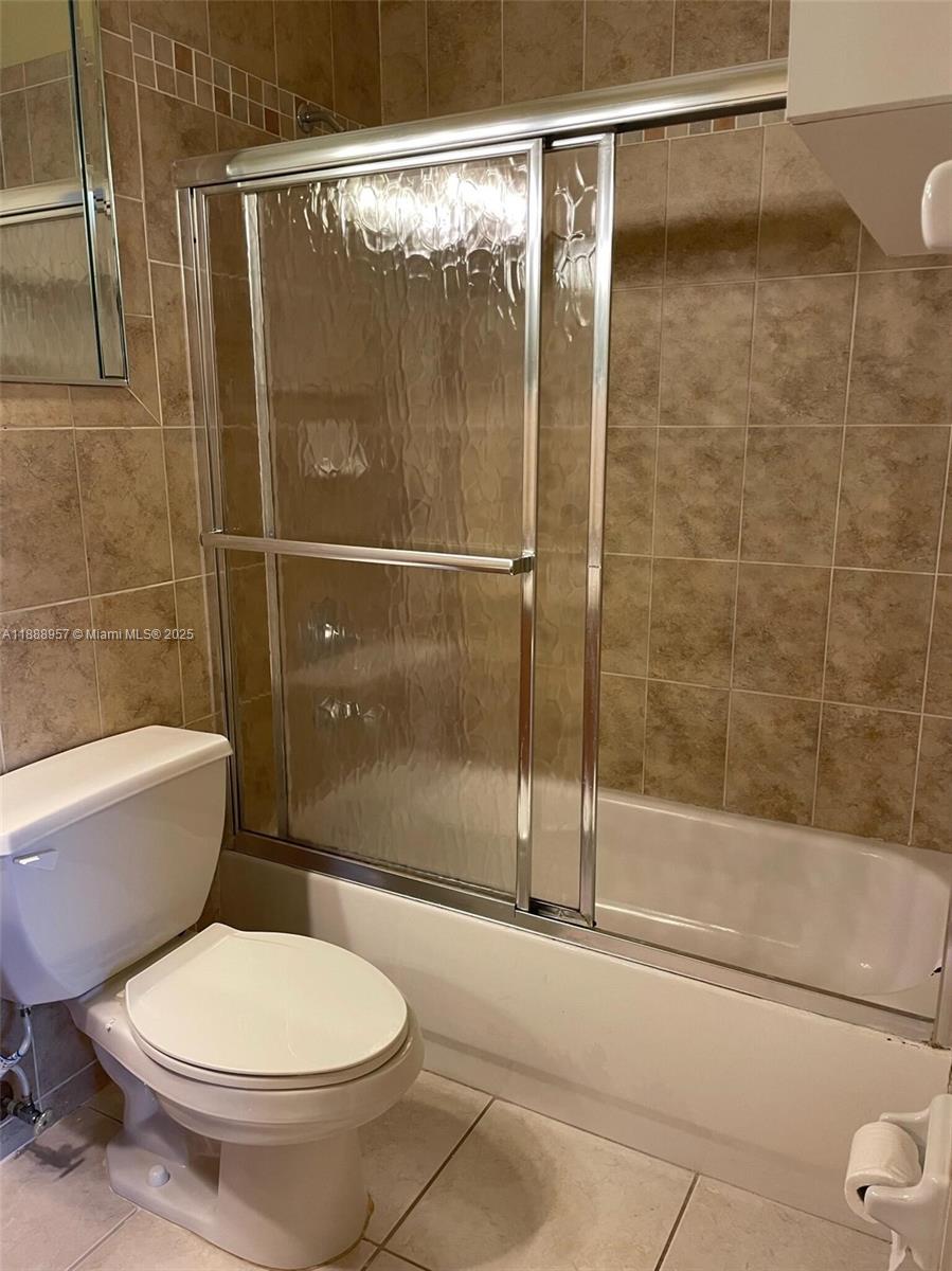 OLIVINE AT THE TOWNSHIP - Residential Lease
