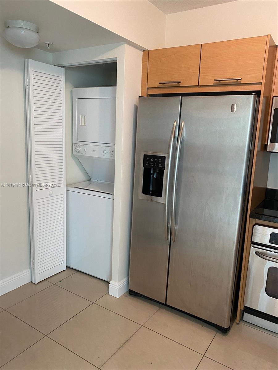 BRICKELL ON THE RIVER N T - Residential Lease