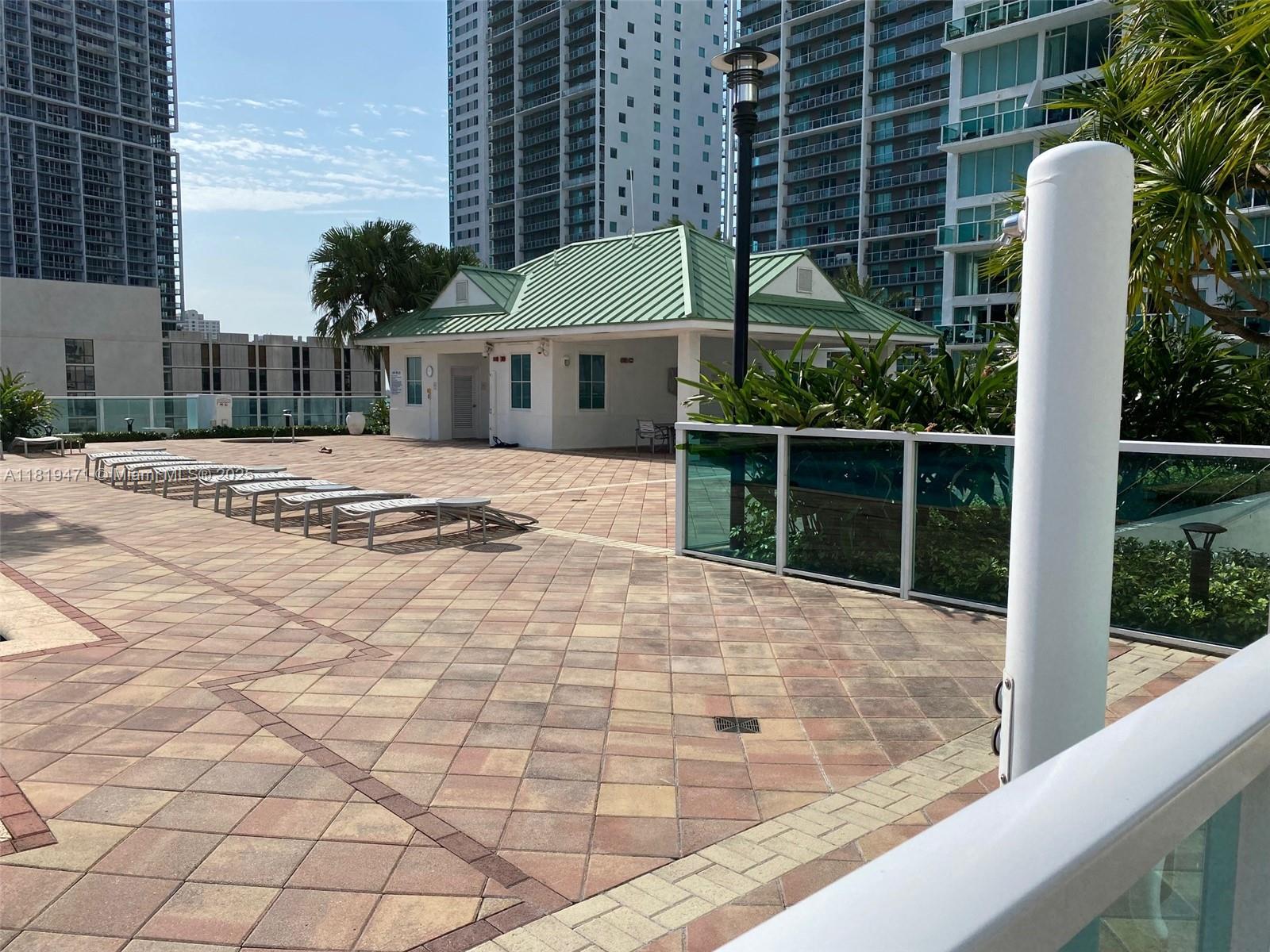 BRICKELL ON THE RIVER N T - Residential Lease