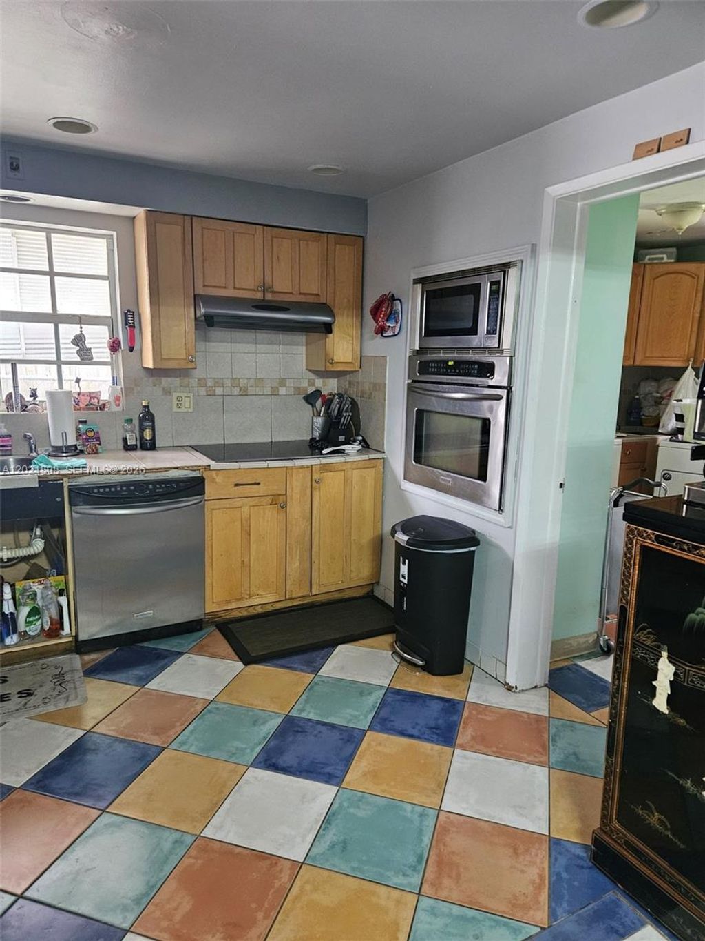 Photo of 221 NW 46th Ct, Oakland Park, FL 33309 (MLS # A12021808)