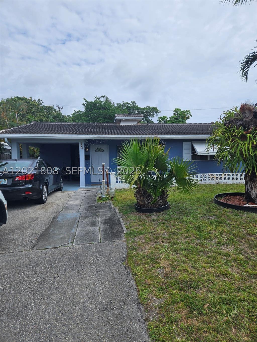 Photo of 221 NW 46th Ct, Oakland Park, FL 33309 (MLS # A12021808)