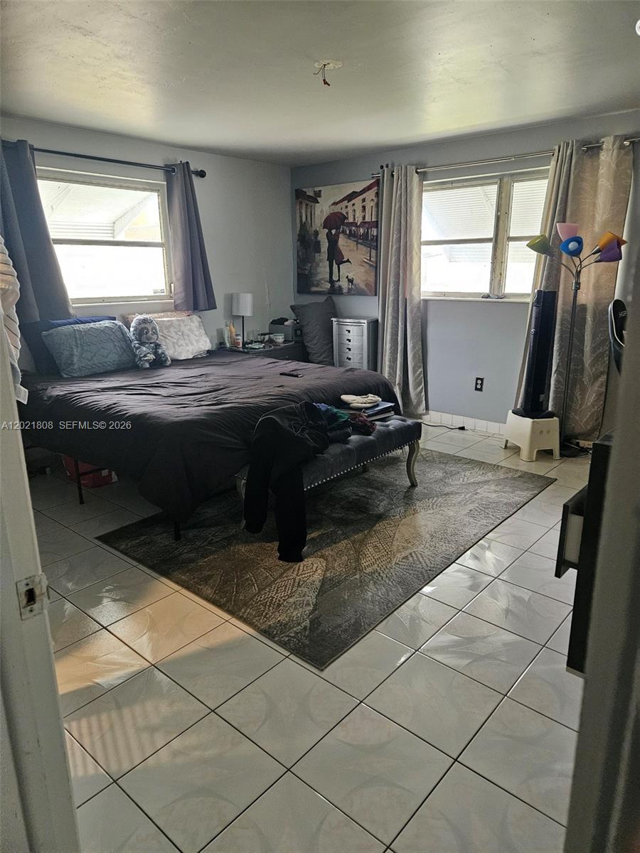 221 NW 46th Ct