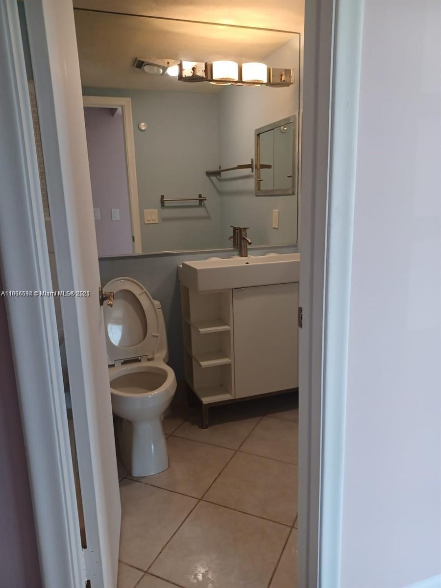 NORWICH CONDO - Residential Lease
