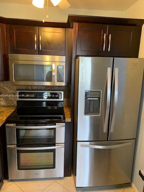 55+ SENIOR COMMUNITY. CORNER RENOVATED UNIT 1B+1.5B New WOOD KITCHEN, Granite countertop , Fresh Paint, SECOND FLOOR, CENTRAL A/C with new parts. Tile unit, Stainless Steel APPLIANCES. Furnished or Unfurnished. The community has a clubhouse with a theater, outside and inside the pool, a fitness center office, Walgreens Pharmacy, free transportation on and off-site, and much more