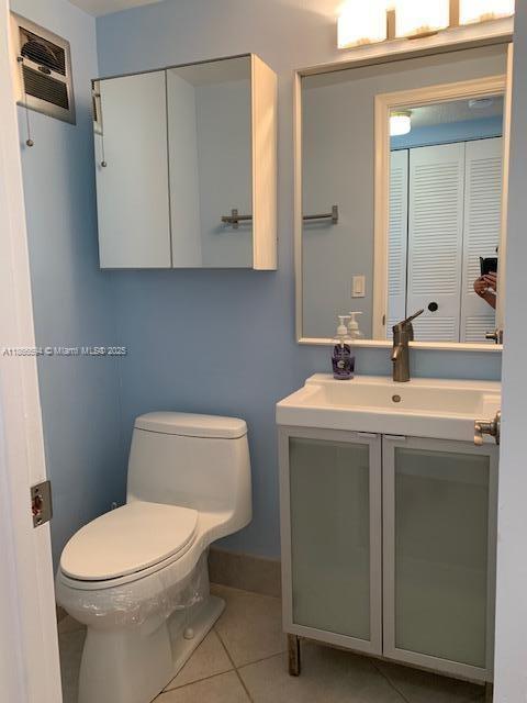 NORWICH CONDO - Residential Lease