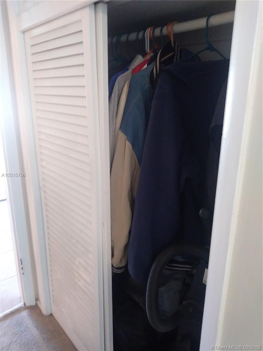 VILLAGE AT DADELAND CONDO - Residential