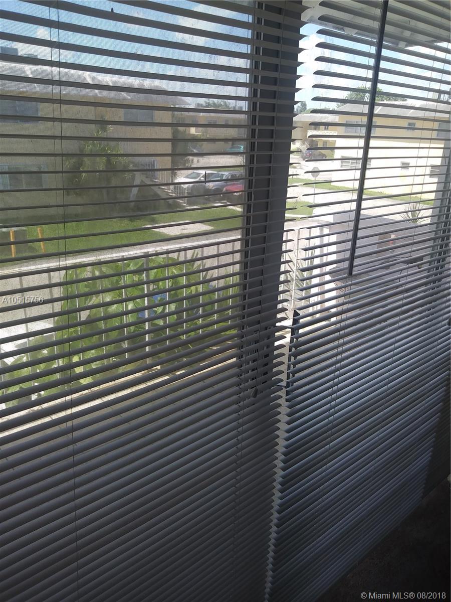 VILLAGE AT DADELAND CONDO - Residential