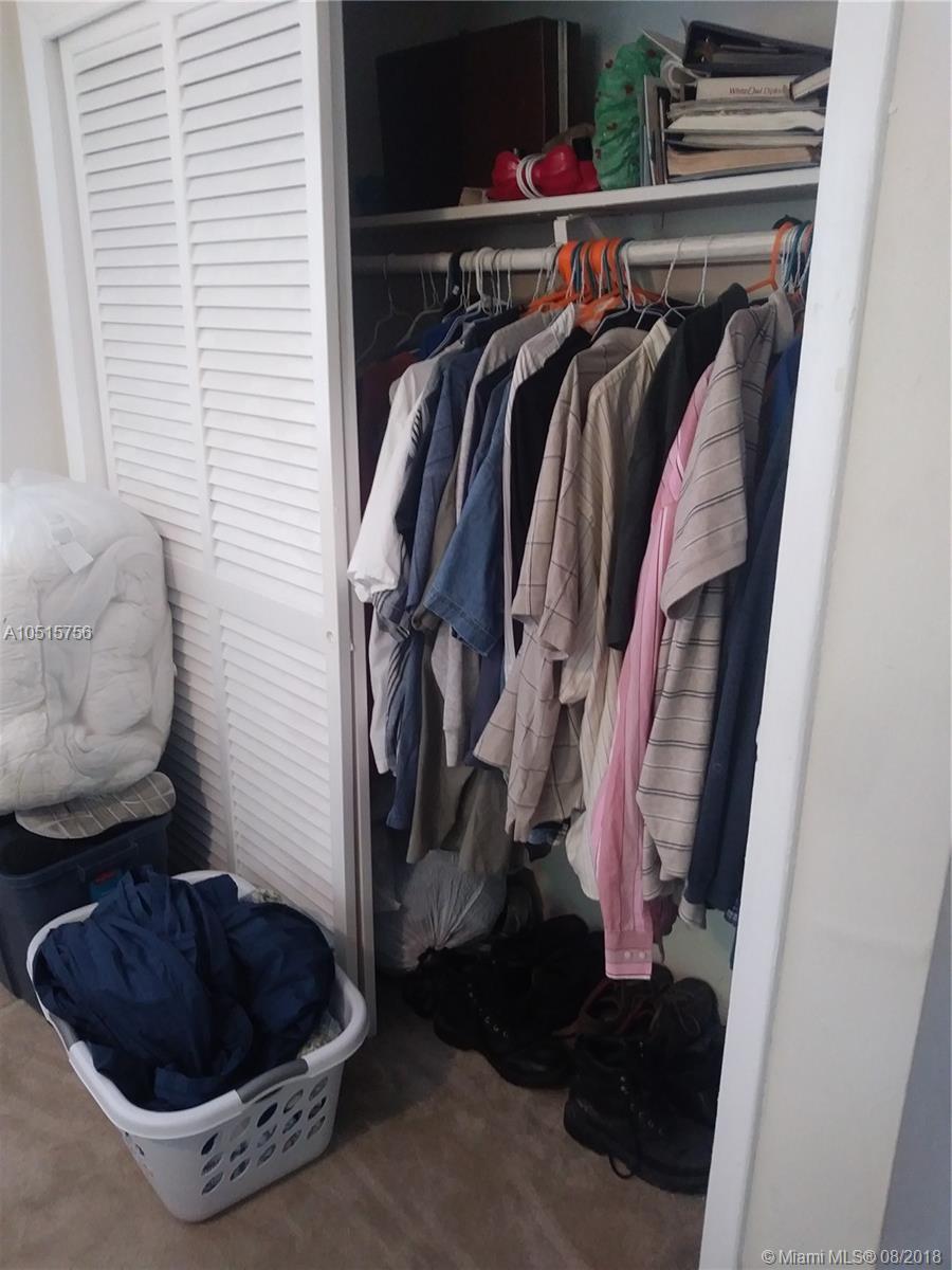 VILLAGE AT DADELAND CONDO - Residential