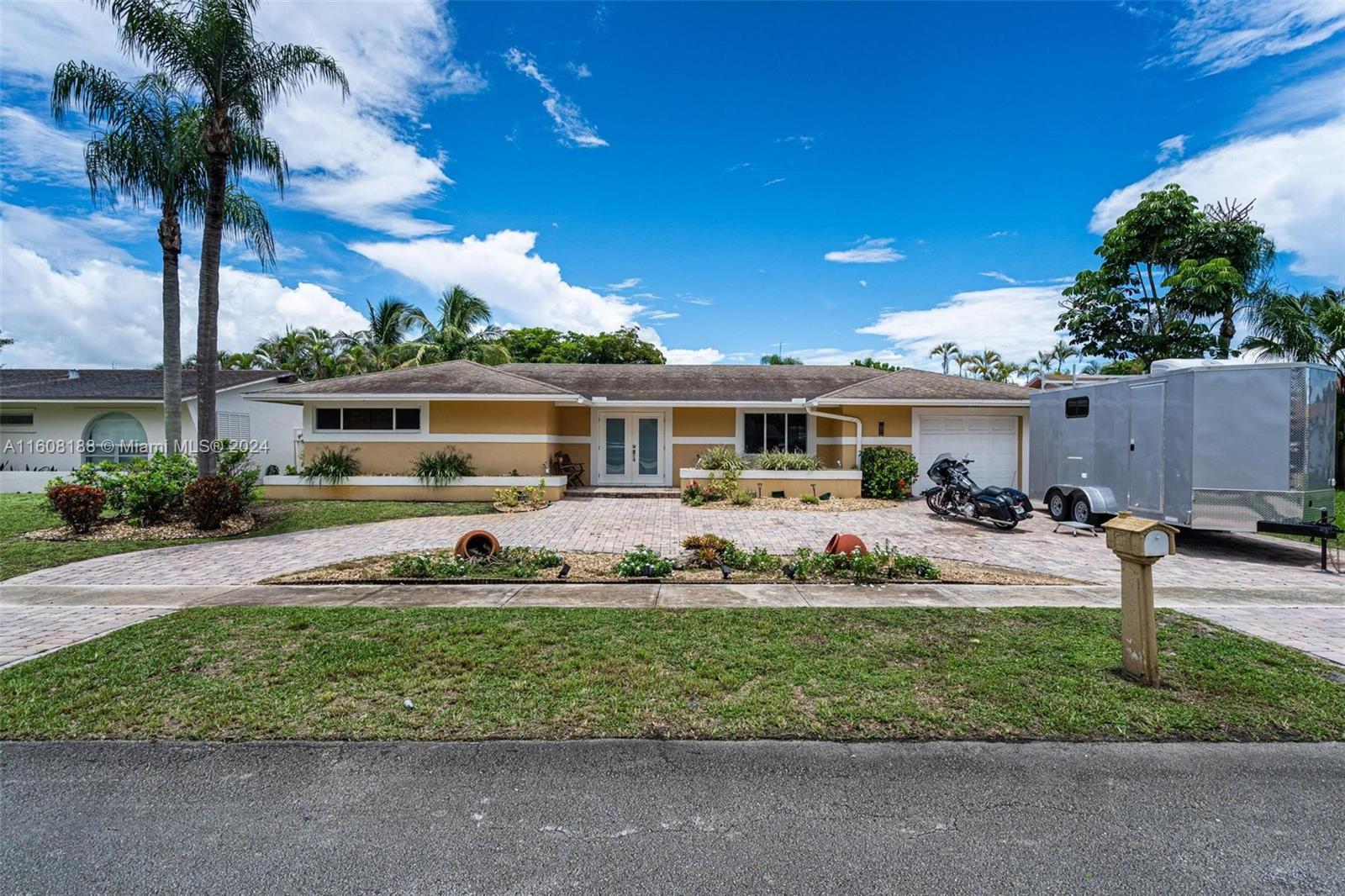 Property for Sale at 12021 Nw 15th St St, Pembroke Pines, Miami-Dade County, Florida - Bedrooms: 4 
Bathrooms: 2  - $699,999