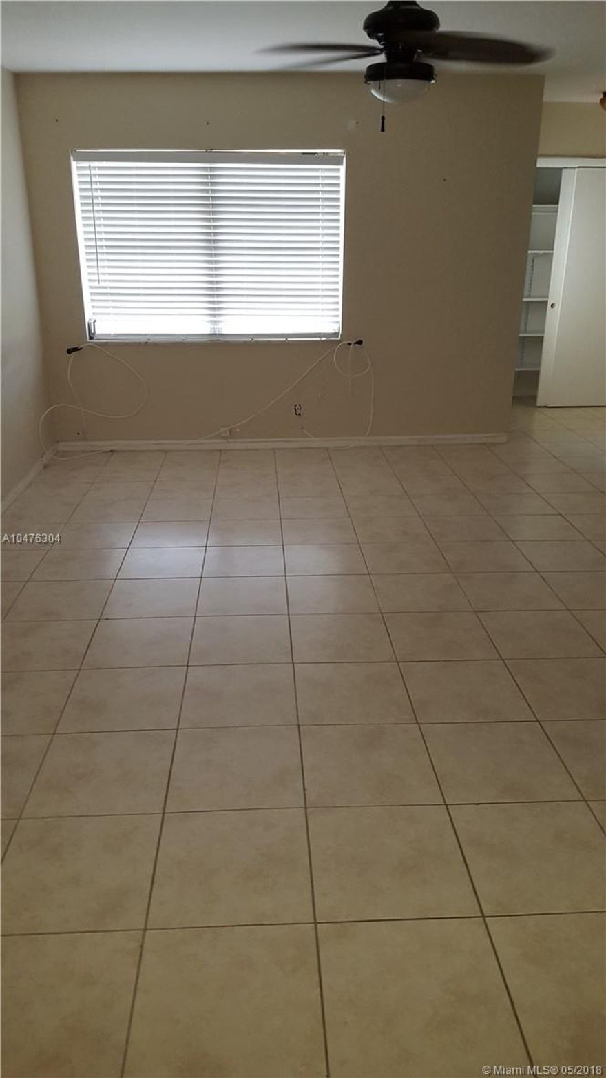 SPECTACULAR TWO STORY CONDO... BEDROOMS UPSTAIRS AND LIVING AREA DOWNSTAIRS..REALLY CONVENIENT FOR PRIVACY. ALL TILED IN LIVING AREA WITH UPDATED KITCHEN AND BATH. LOCATED BETWEEN I95 AND TURNPIKE AND MANY SHOPPING PLAZAS. GREAT LOCATION. PLEASE TEXT OR EMAIL FOR SHOW INSTRUCTIONS. PARKING IS BEHIND THE BUILDING, PLEASE TURN RIGHT ON 56 AV OFF OF HOLLYWOOD BLVD AND MAKE IMMEDIATE RIGHT IN ALLY WAY, FOLLOW TO 5309